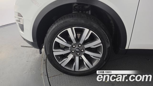 Land Rover Discovery Sport 2.0 TD4 HSE Luxury 2019 — фото 5