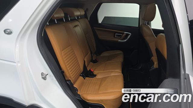 Land Rover Discovery Sport 2.0 TD4 HSE Luxury 2019 — фото 12
