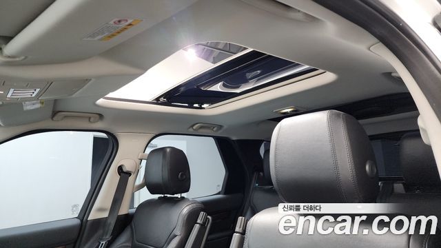 Land Rover Discovery 5 3.0 TD6 HSE 2018 — фото 23