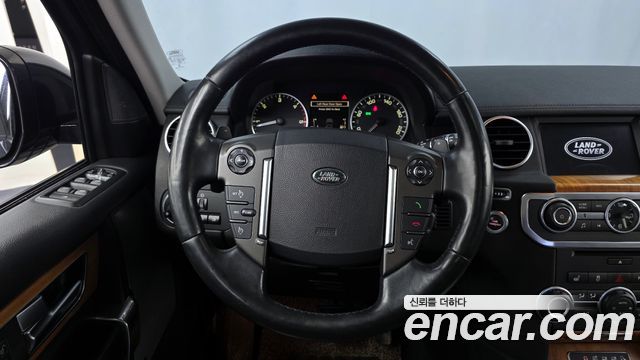 Land Rover Discovery 4 3.0 SDV6 SE 2015 — фото 13