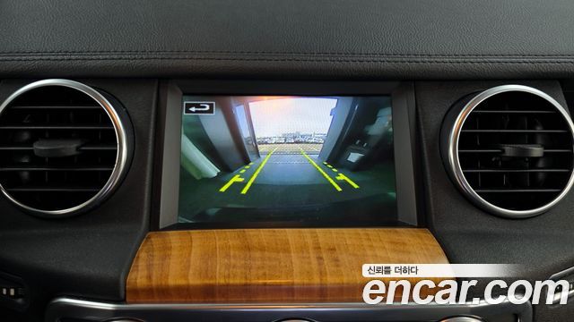 Land Rover Discovery 4 3.0 SDV6 SE 2015 — фото 15