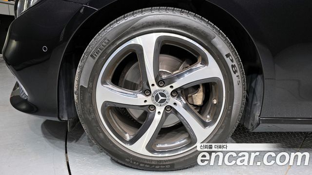 Mercedes-Benz E-Class (W213) E250 Avantgarde 2020 — фото 5