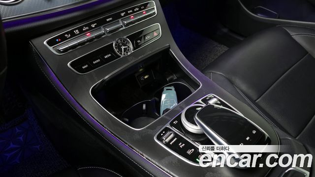 Mercedes-Benz E-Class (W213) E250 Avantgarde 2020 — фото 17