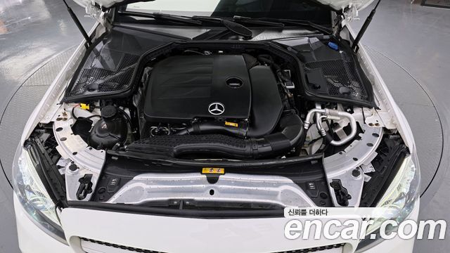 Mercedes-Benz C-Class (W205) C200 Cabriolet 2021 — фото 6