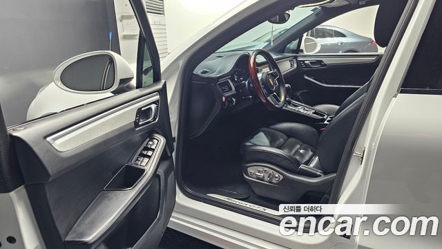Porsche Macan 3.0 GTS 95B 2018 — фото 10