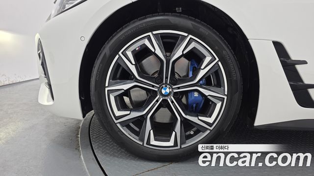 BMW 4 Series (G22) 420i M Sports GranCoupe 2024 — фото 5