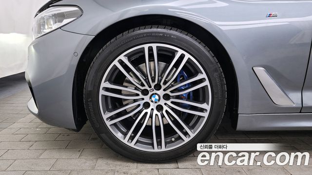 BMW 5 Series (G30) 530i xDrive M Sport Package Plus 2019 — фото 5