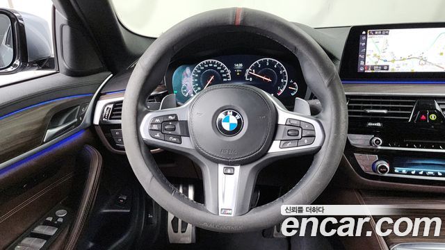 BMW 5 Series (G30) 530i xDrive M Sport Package Plus 2019 — фото 13