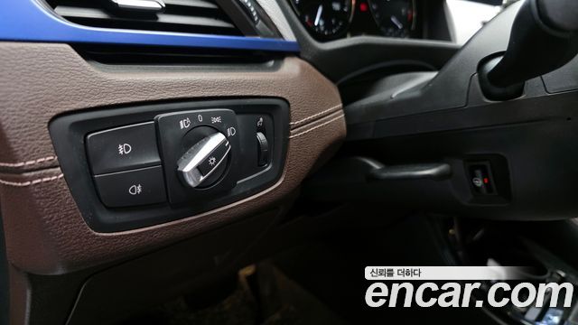 BMW X1 (F48) xDrive 20i M Sport 2021 — фото 15