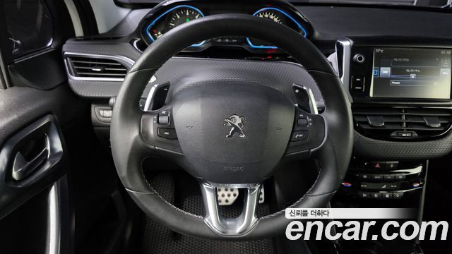 Peugeot 2008 1.6 BlueHDi Feline 2016 — фото 19
