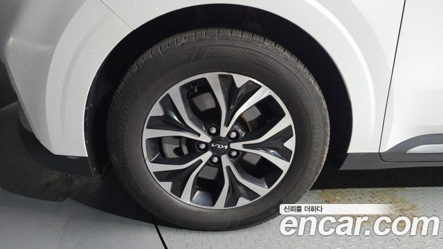 Kia Carnival (IV) Gasoline 9-Seater Noblesse 2023 — фото 5