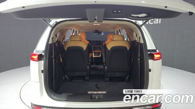 Kia Carnival (IV) Gasoline 9-Seater Noblesse 2023 — фото 20