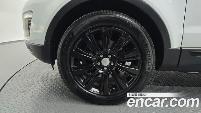 Land Rover Range Rover Evoque 2.0 TD4 HSE 2018 — фото 5
