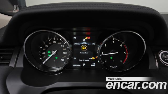 Land Rover Range Rover Evoque 2.0 TD4 HSE 2018 — фото 8