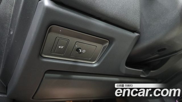 Land Rover Range Rover Evoque 2.0 TD4 HSE 2018 — фото 14