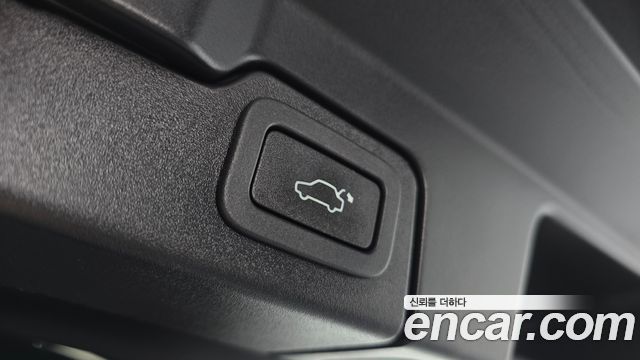 Land Rover Range Rover Evoque 2.0 TD4 HSE 2018 — фото 20