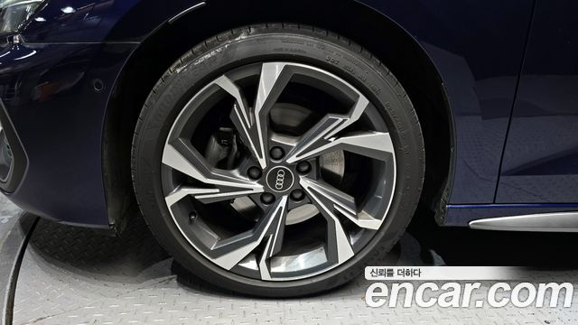 Audi A3 (8Y) 40 TFSI Premium 2025 — фото 5