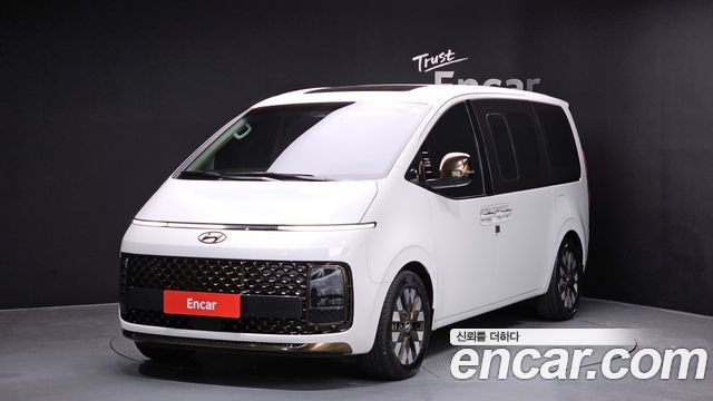 Hyundai Staria 4WD Lounge 9-Seater Prestige 2024 — фото 1