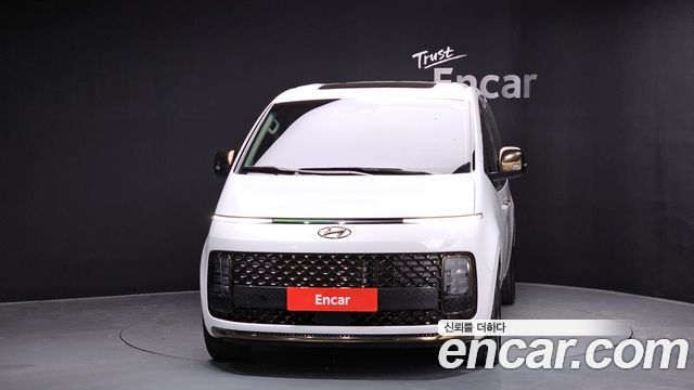 Hyundai Staria 4WD Lounge 9-Seater Prestige 2024 — фото 3