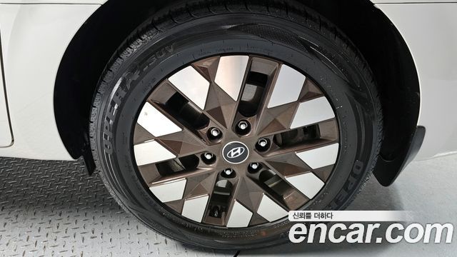 Hyundai Staria 4WD Lounge 9-Seater Prestige 2024 — фото 5