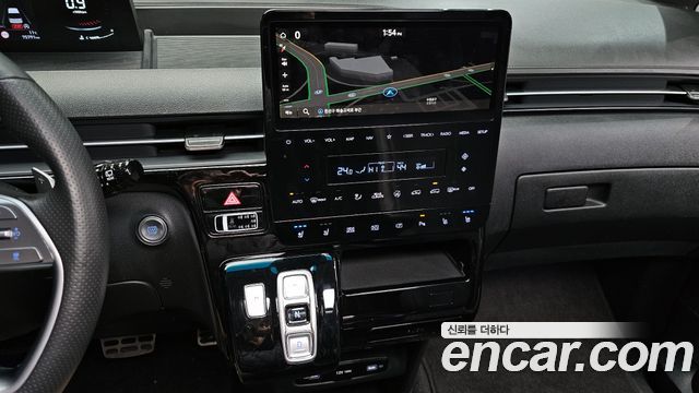 Hyundai Staria 4WD Lounge 9-Seater Prestige 2024 — фото 14
