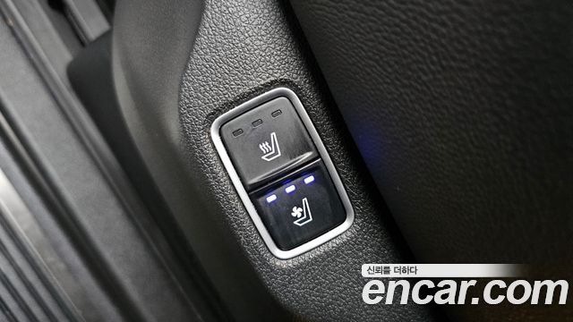 Hyundai Staria 4WD Lounge 9-Seater Prestige 2024 — фото 18
