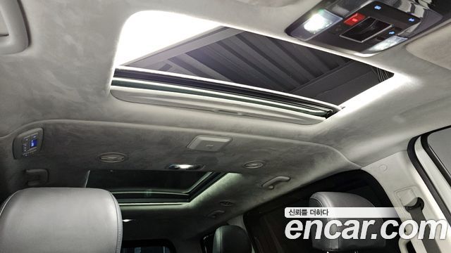 Hyundai Staria 4WD Lounge 9-Seater Prestige 2024 — фото 19