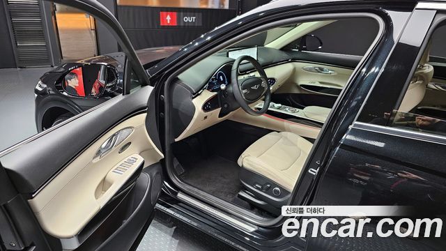 Genesis GV70 2.5T Gasoline 2WD 2023 — фото 15