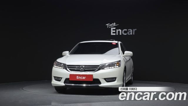 Honda Accord 2.4 9th 2013 — фото 3