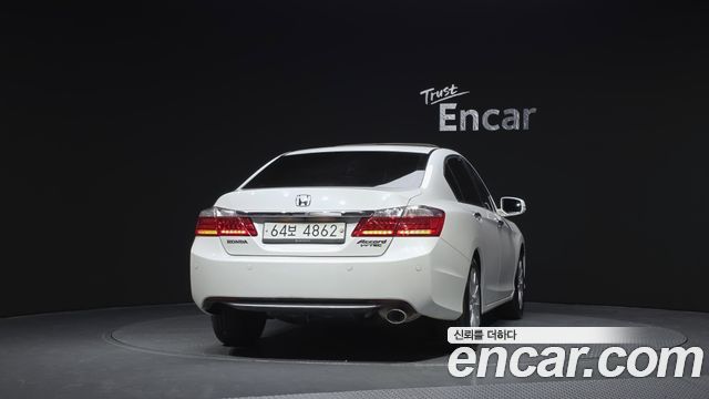 Honda Accord 2.4 9th 2013 — фото 4