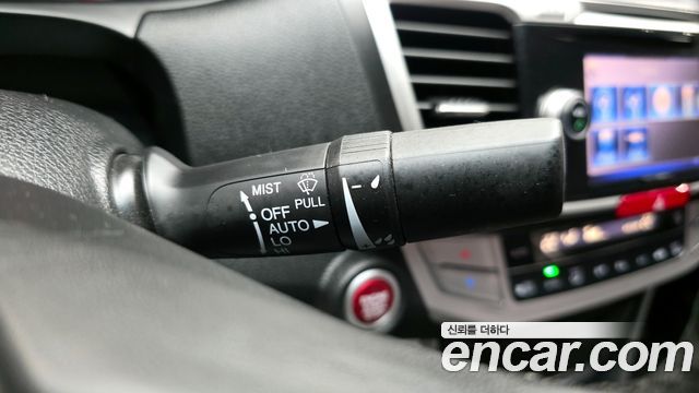 Honda Accord 2.4 9th 2013 — фото 16