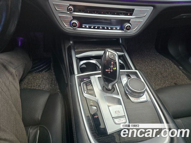 BMW 7 Series (G11) 730Ld xDrive M Sport 2017 — фото 21