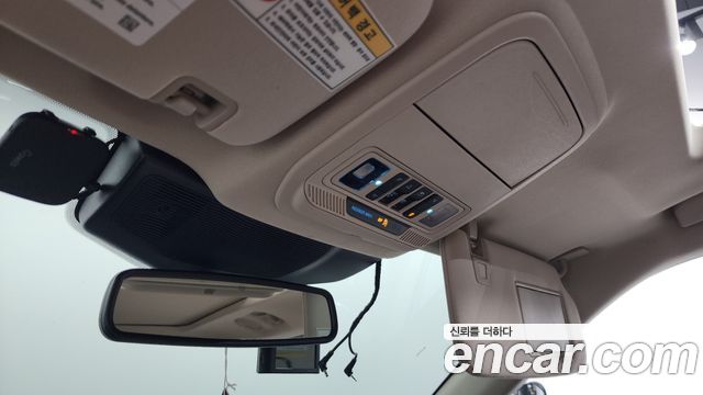 Ford Explorer (VI) 2.3 LimIted 4WD 2020 — фото 17