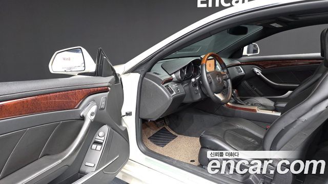 Cadillac CTS (II) 3.6 Coupe 2011 — фото 15