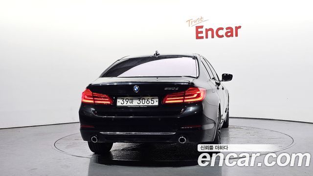 BMW 5 Series (G30) 520d Luxury Special Edition 2018 — фото 4
