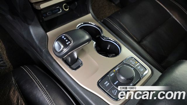 Jeep Grand Cherokee 3.0 Diesel Overland WK2 2015 — фото 9