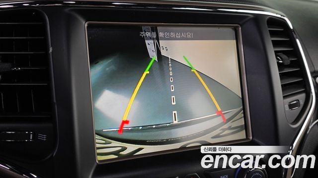 Jeep Grand Cherokee 3.0 Diesel Overland WK2 2015 — фото 13