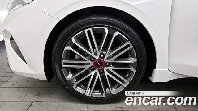 Kia K3 (II) 1.6 Turbo GT 5Door Signature 2022 — фото 5