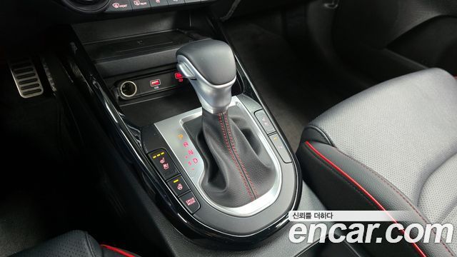 Kia K3 (II) 1.6 Turbo GT 5Door Signature 2022 — фото 9