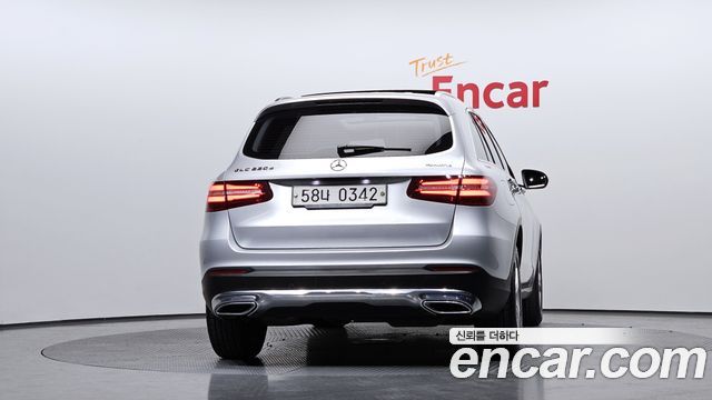 Mercedes-Benz GLC-Class (X253) GLC220 d 4MATIC 2017 — фото 4