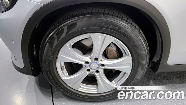 Mercedes-Benz GLC-Class (X253) GLC220 d 4MATIC 2017 — фото 5