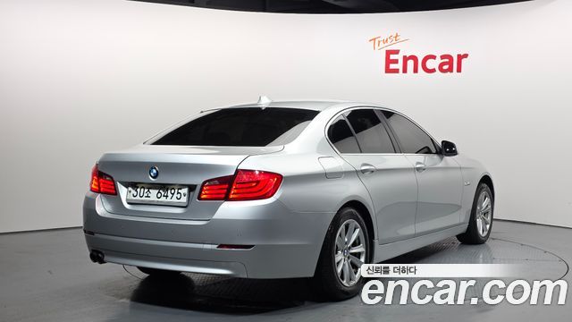 BMW 5 Series (F10) 520d 2011 — фото 2