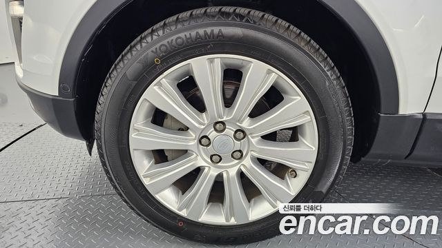 Land Rover Range Rover Evoque 2.0 TD4 HSE 2017 — фото 5