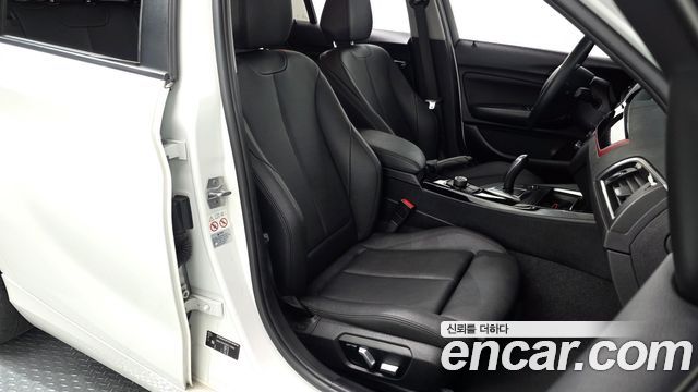 BMW 1 Series (F20) 118d Sport 5Door 2019 — фото 10