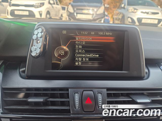 BMW 2 Series Active Tourer (F45) Joy 2017 — фото 17