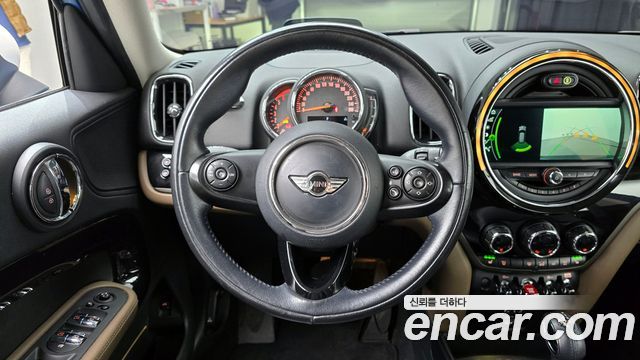 MINI Cooper D Countryman ALL4 HIGH 2nd 2018 — фото 13