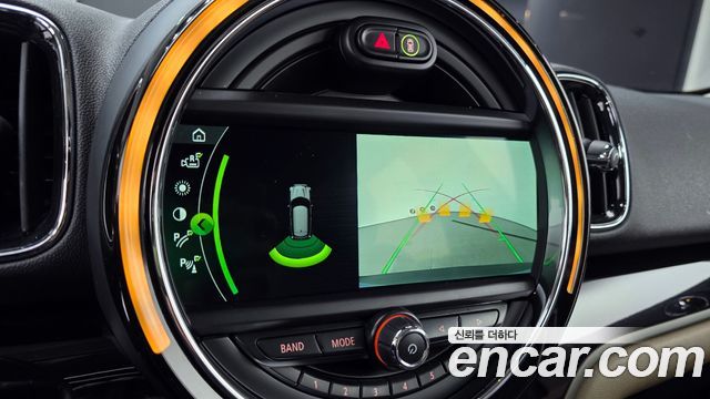 MINI Cooper D Countryman ALL4 HIGH 2nd 2018 — фото 15