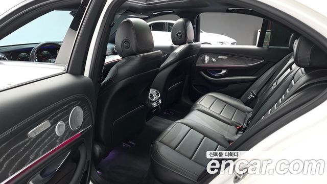 Mercedes-Benz E-Class (W213) E350 4MATIC AMG Line Edition 2021 — фото 12