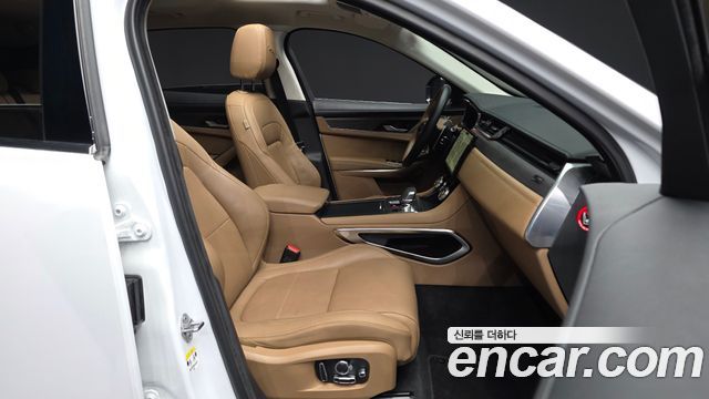 Jaguar F-PACE P 250 SE 2023 — фото 11
