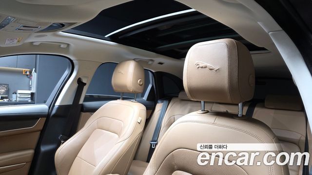 Jaguar F-PACE P 250 SE 2023 — фото 18